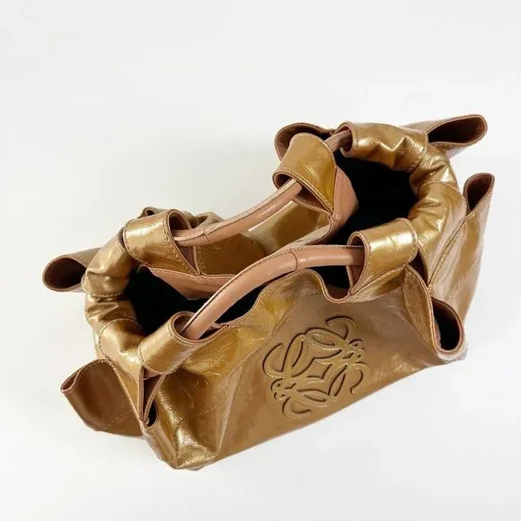 LOEWE Aire Bronze Gold Metallic Patent Leather Bag Medium Top Handle Crinkled - Picture 4 of 15